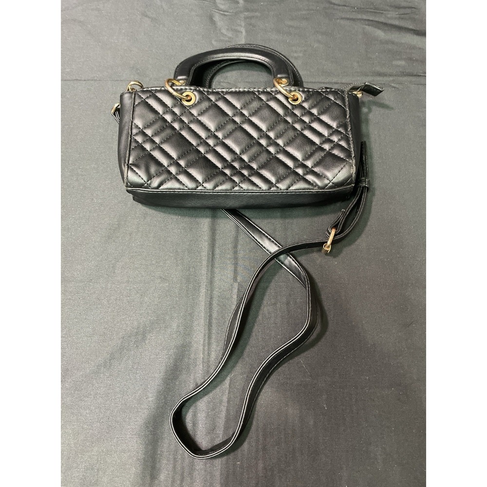 Forever 21 Black Quilted Crossbody Purse Gold Hardware 9.5"